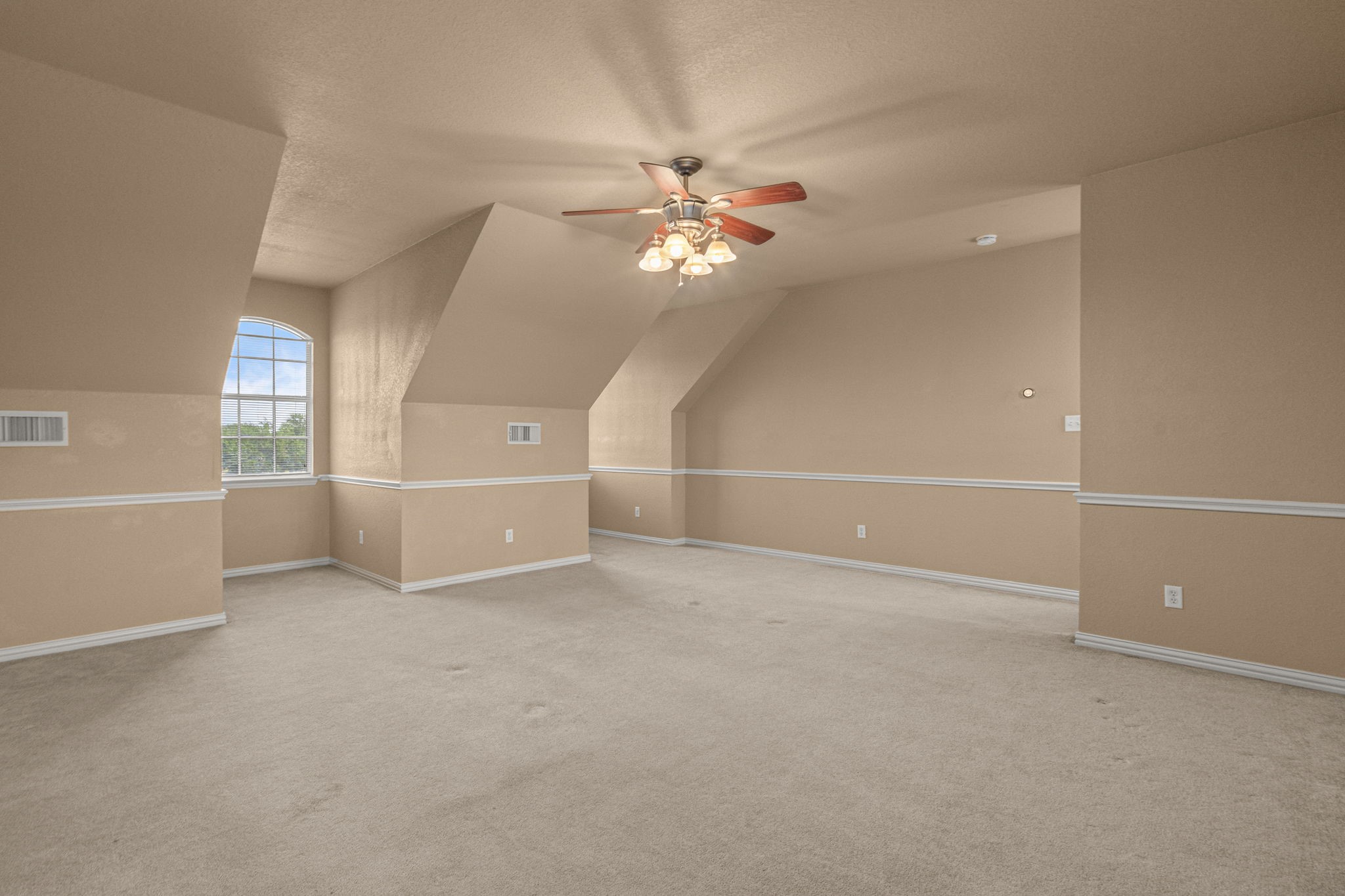 6501 Indian Trail Sanger TX 76266
