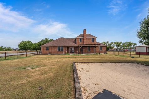 6501 Indian Trail Sanger TX 76266