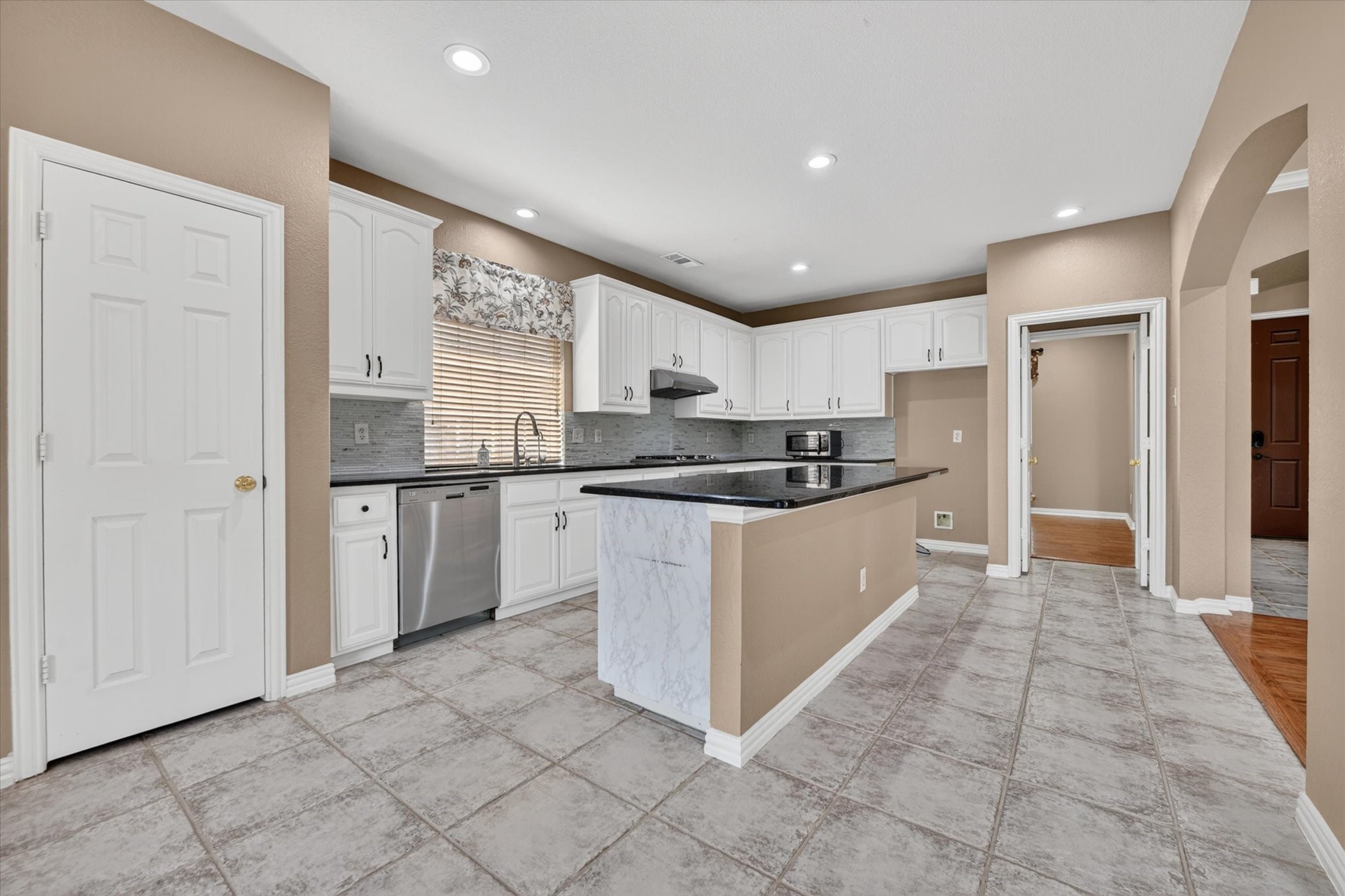 4233 Sandra Lynn Drive Flower Mound TX 75022