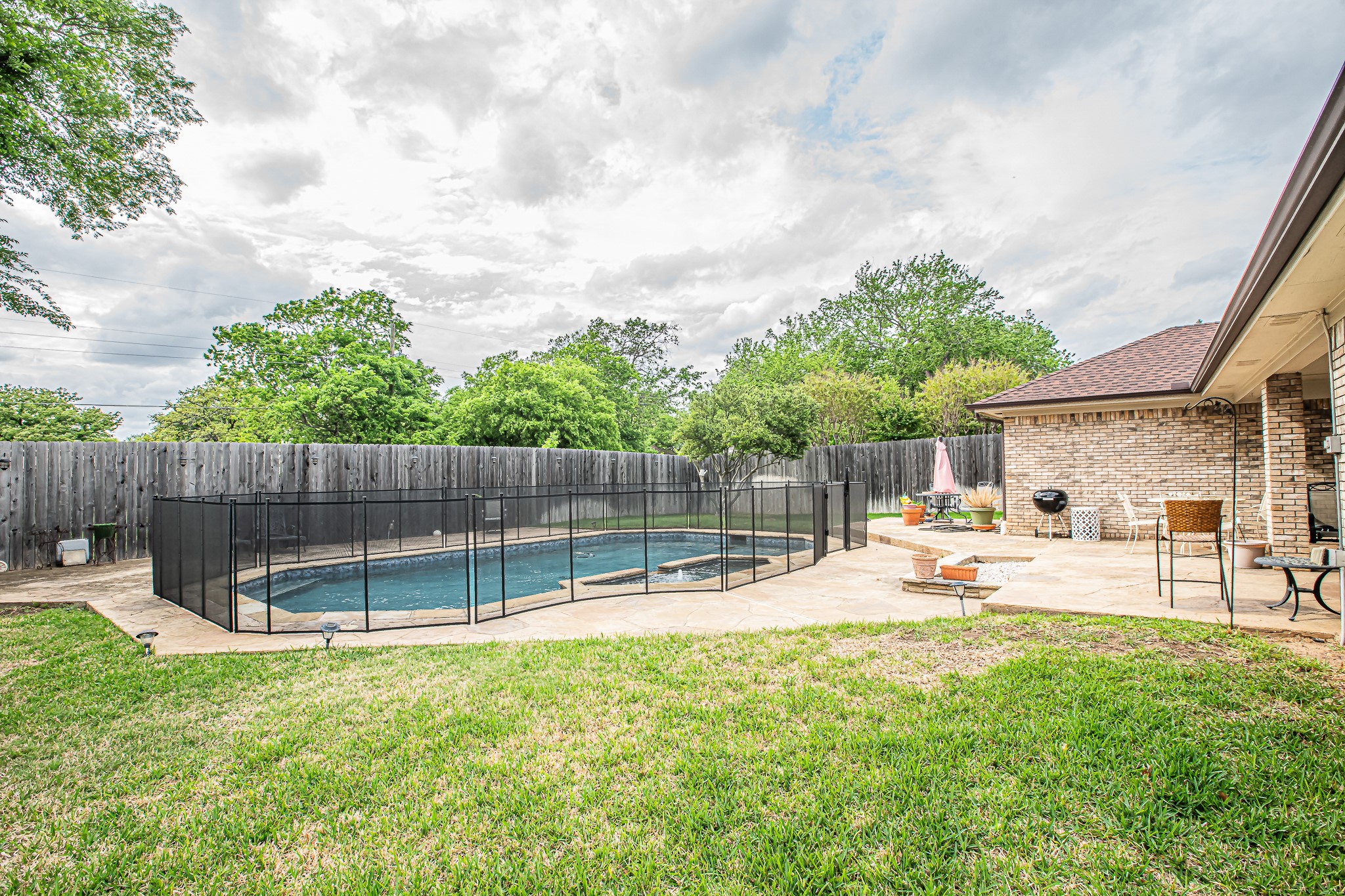3309 Timber View Circle Bedford TX 76021