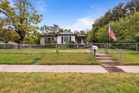 1626 W 3rd Street Irving TX 75060
