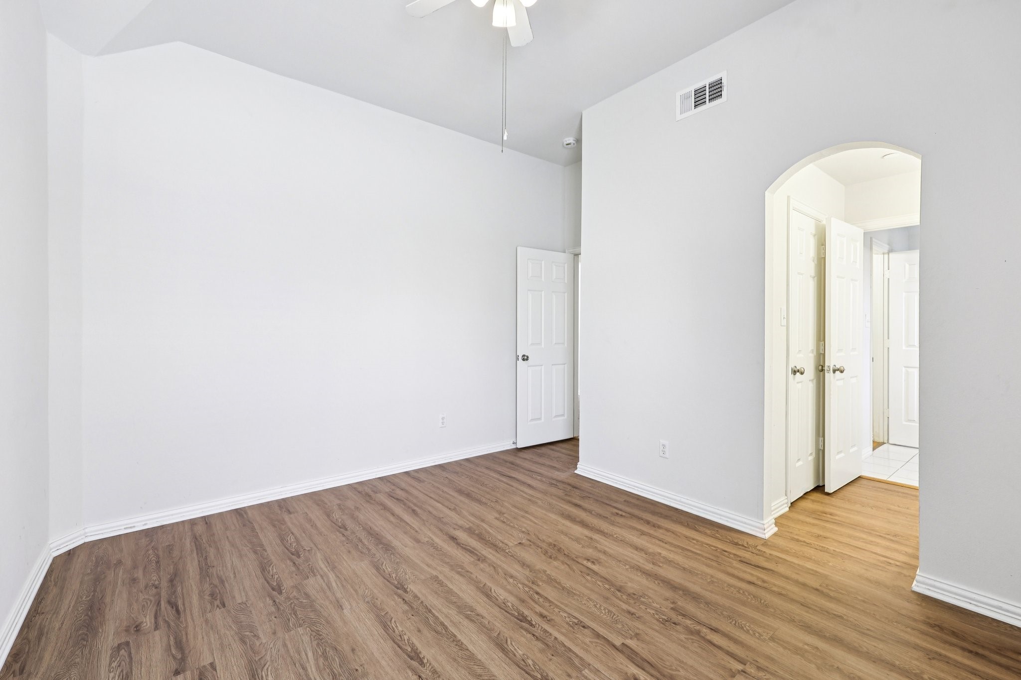 458 Richmond Street Irving TX 75063