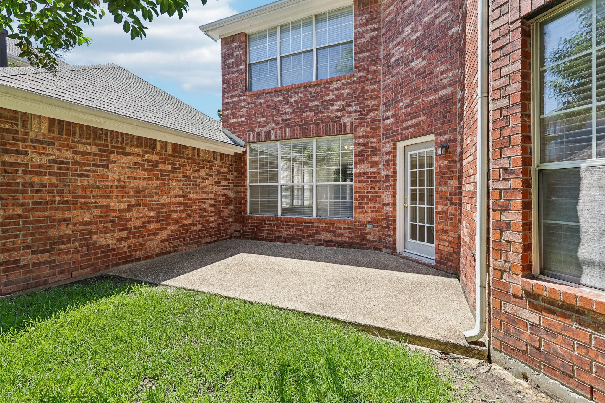 458 Richmond Street Irving TX 75063