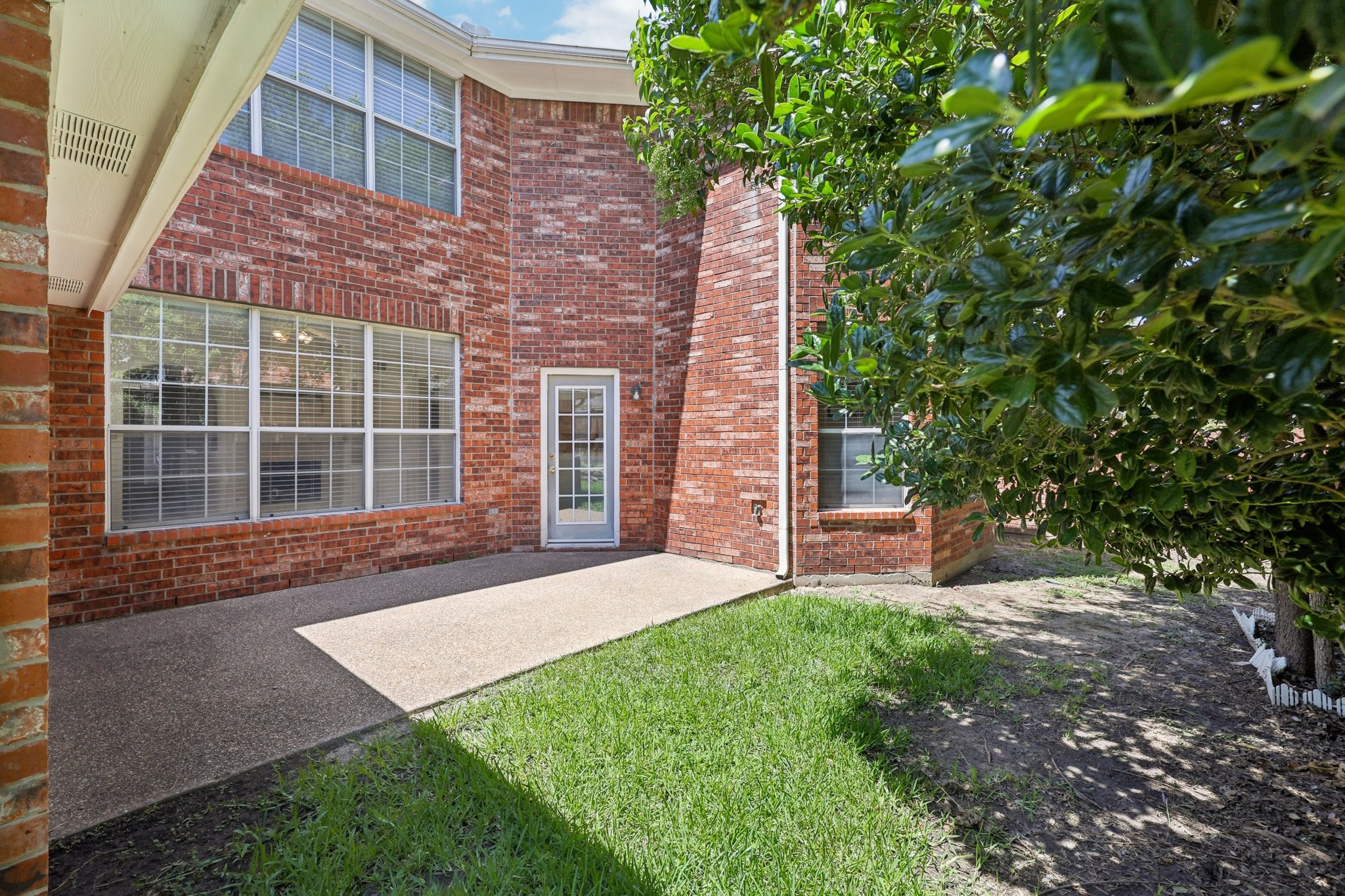 458 Richmond Street Irving TX 75063