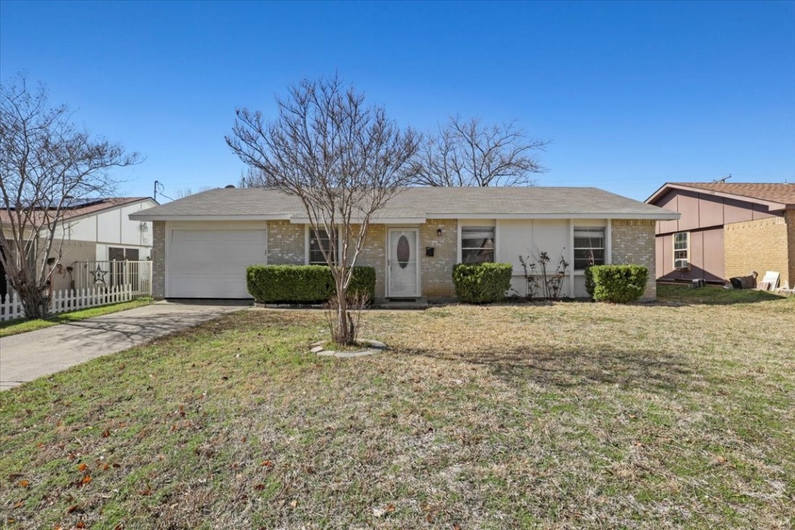 1038 Woodmere Drive Lewisville TX 75067