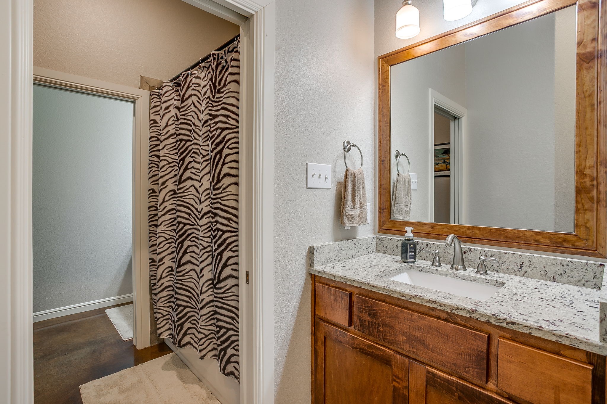 8071 County Road 105 Grandview TX 76050