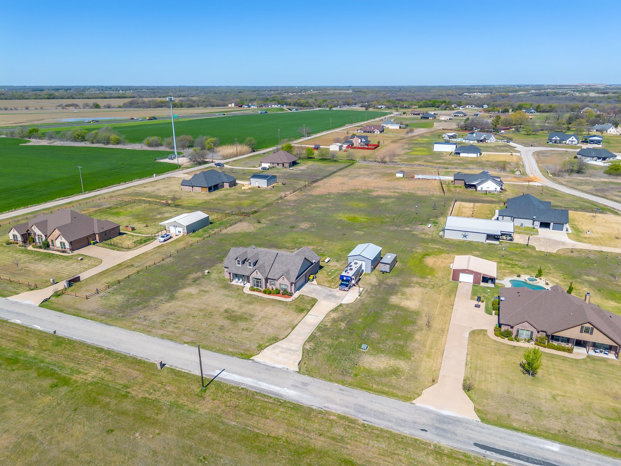 8071 County Road 105 Grandview TX 76050