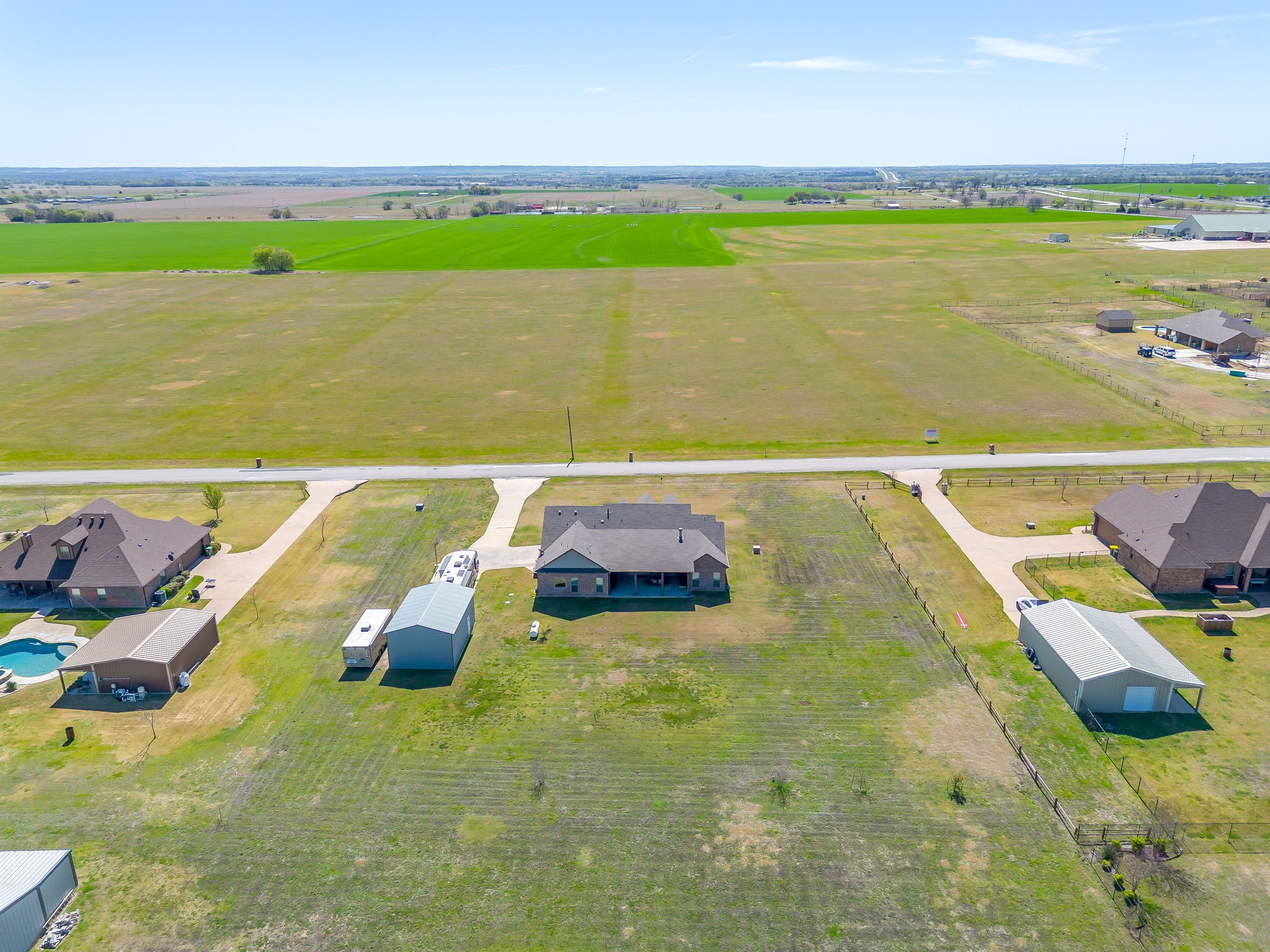 8071 County Road 105 Grandview TX 76050