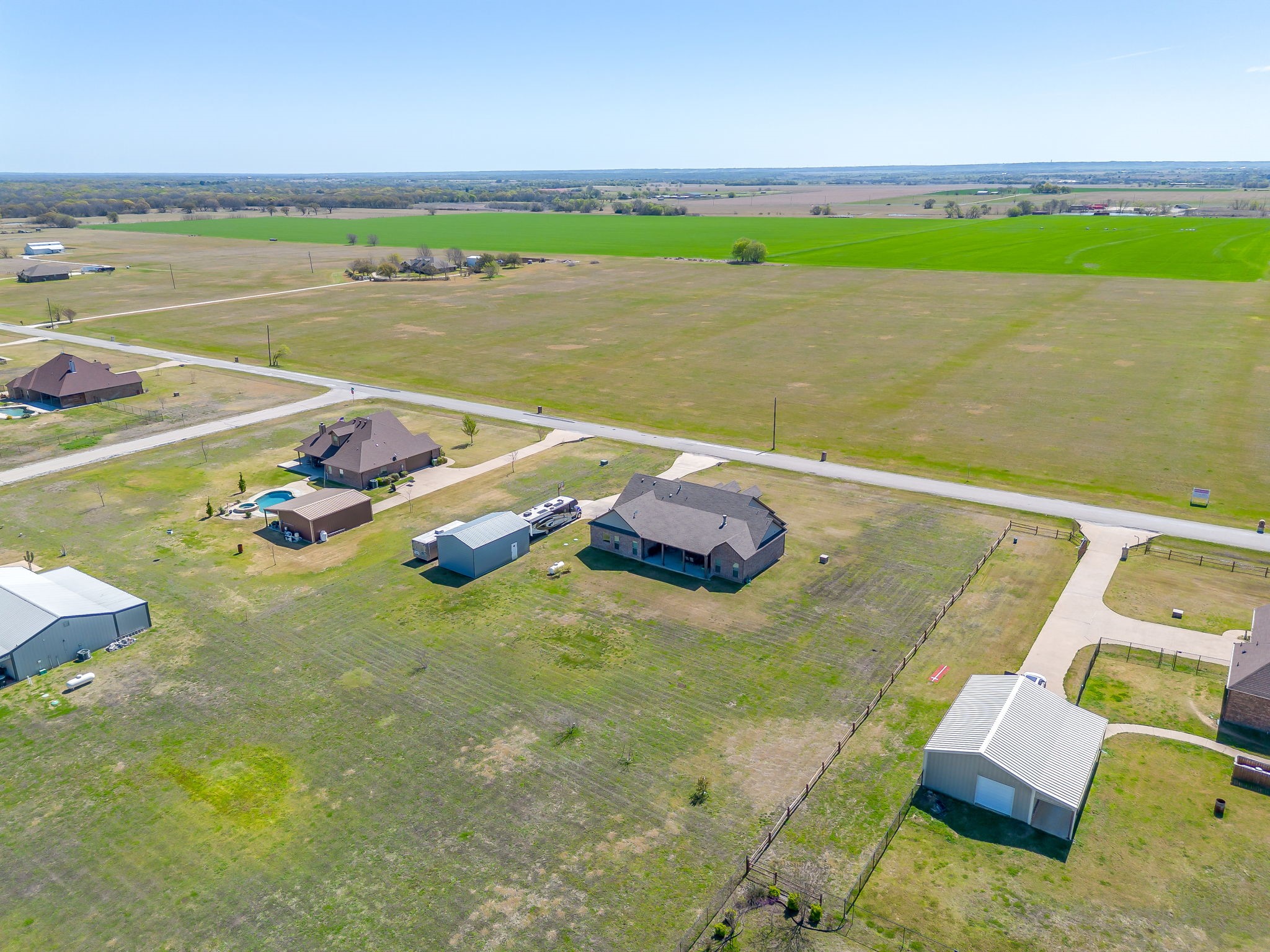 8071 County Road 105 Grandview TX 76050