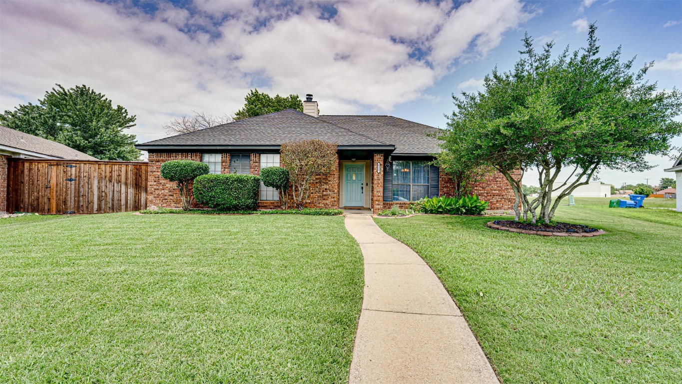 4117 Drakestone Avenue Rowlett TX 75088