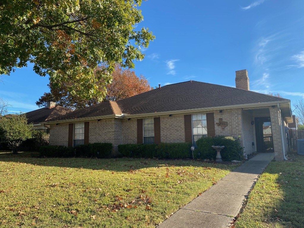 1434 Creekwood Lane Mesquite TX 75149