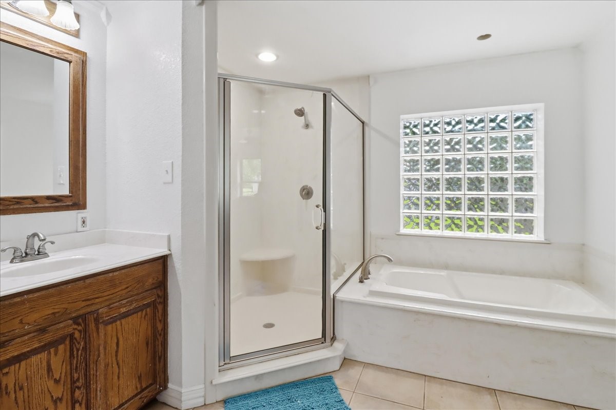 108 Stones Court Waxahachie TX 75165