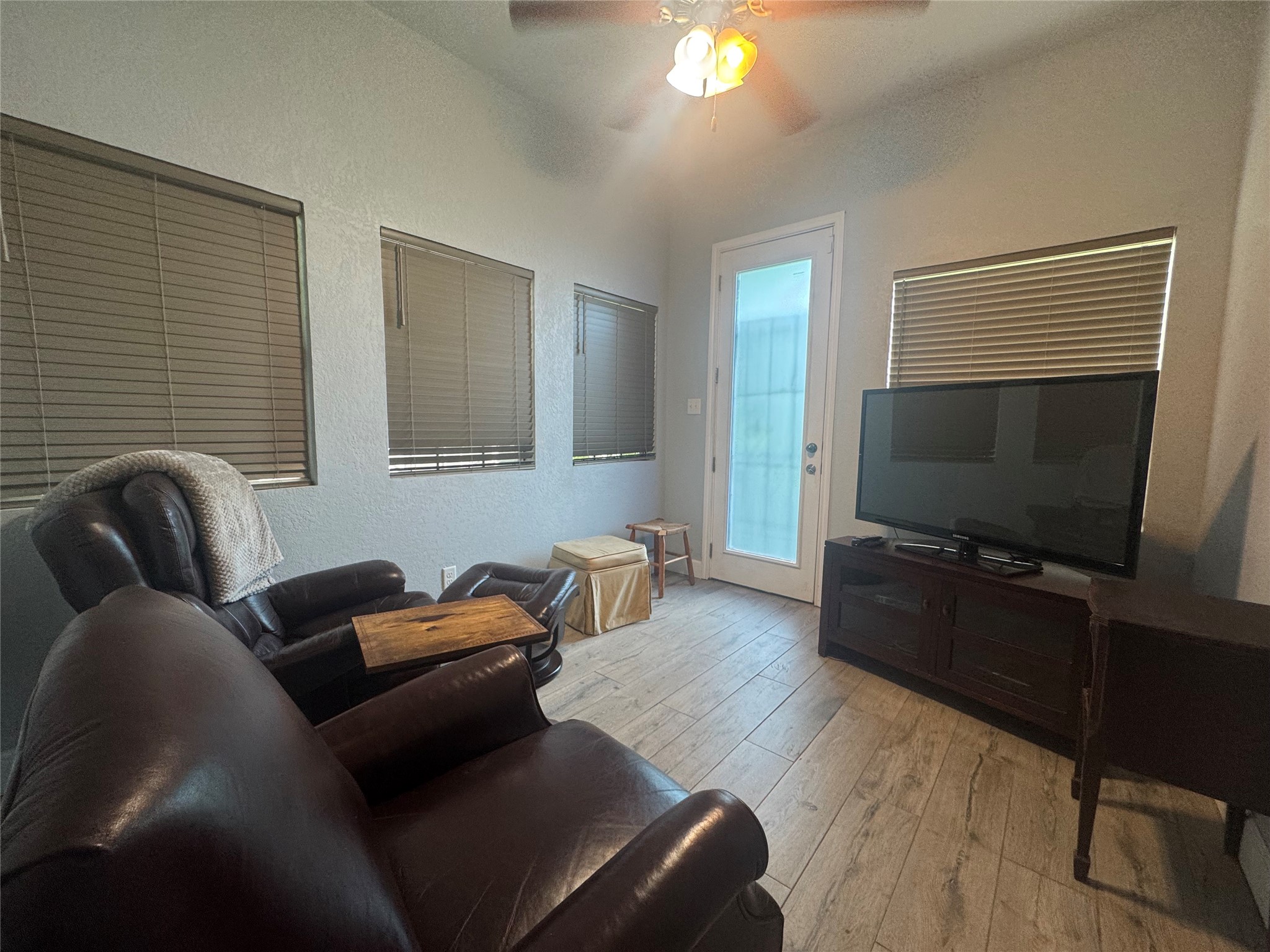 1219 N 16th Street Waco TX 76707