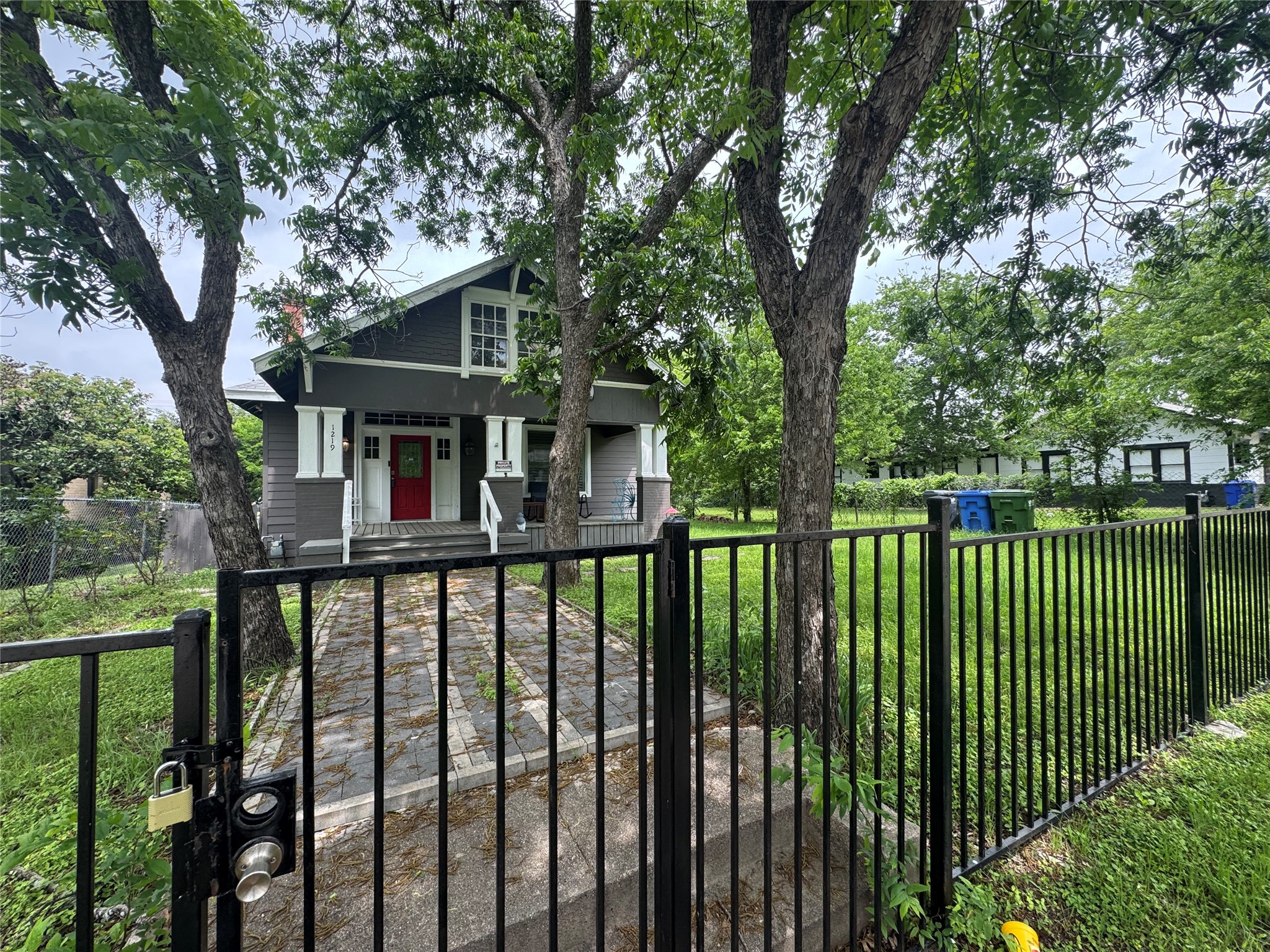 1219 N 16th Street Waco TX 76707