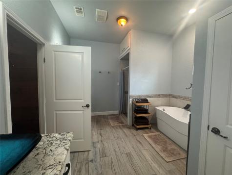 1219 N 16th Street Waco TX 76707