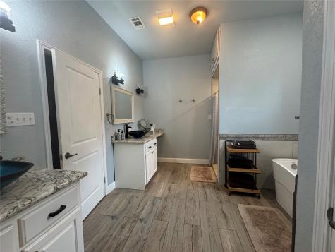 1219 N 16th Street Waco TX 76707