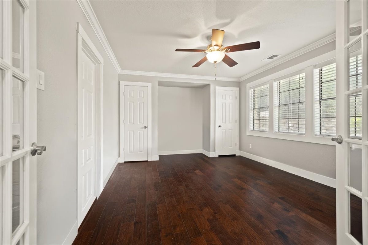 2123 Wilson Drive Arlington TX 76011
