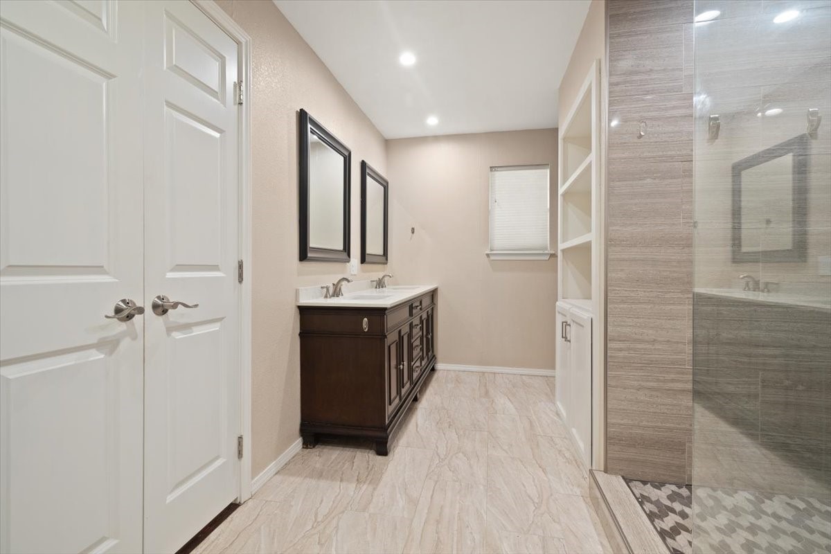2123 Wilson Drive Arlington TX 76011