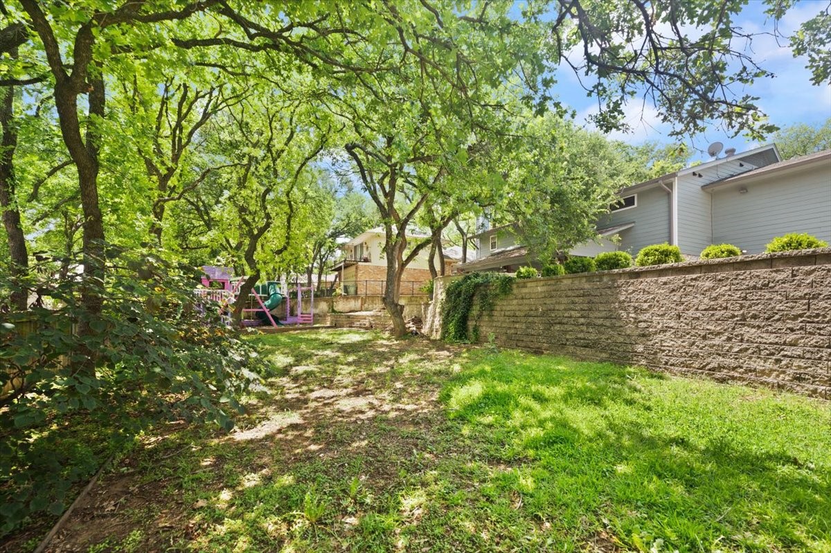 2123 Wilson Drive Arlington TX 76011