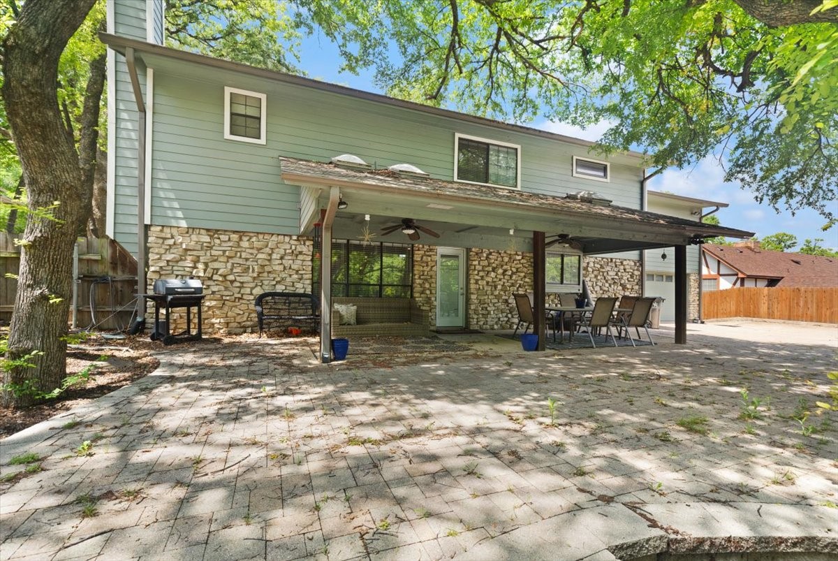 2123 Wilson Drive Arlington TX 76011