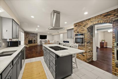 2123 Wilson Drive Arlington TX 76011