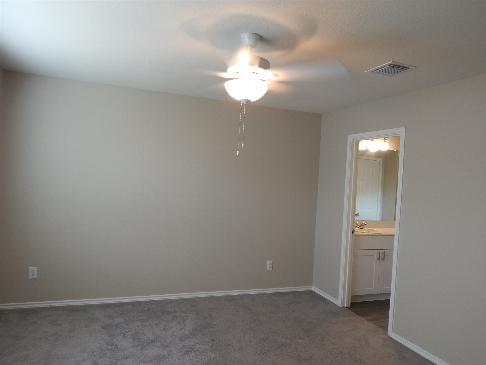 4633 Benham Drive Fort Worth TX 76036