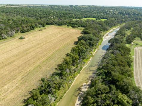 2977 Fm 1241 Purmela TX 76566