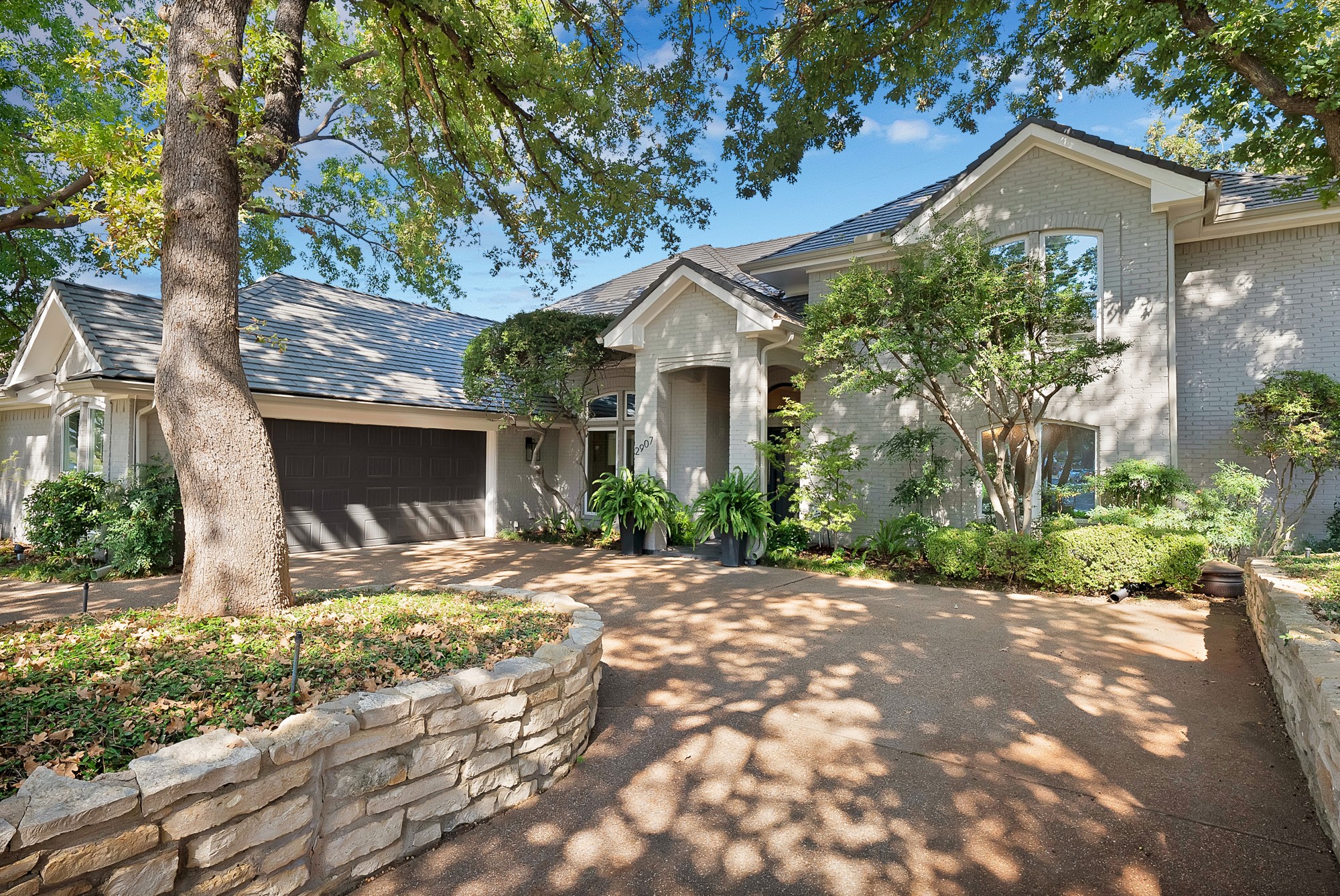 2907 Arbor Oaks Drive Arlington TX 76006