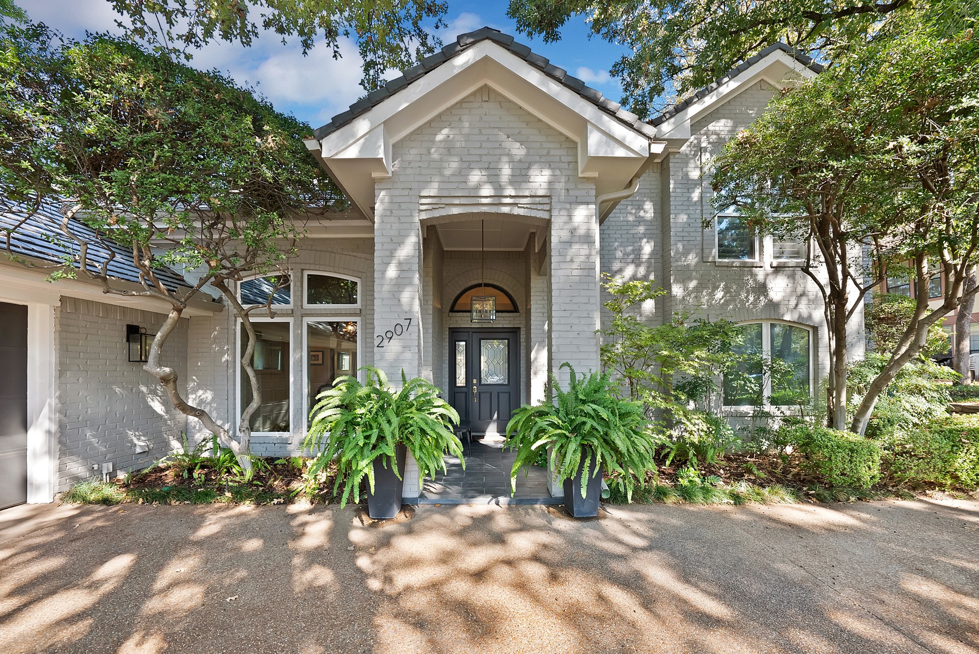 2907 Arbor Oaks Drive Arlington TX 76006