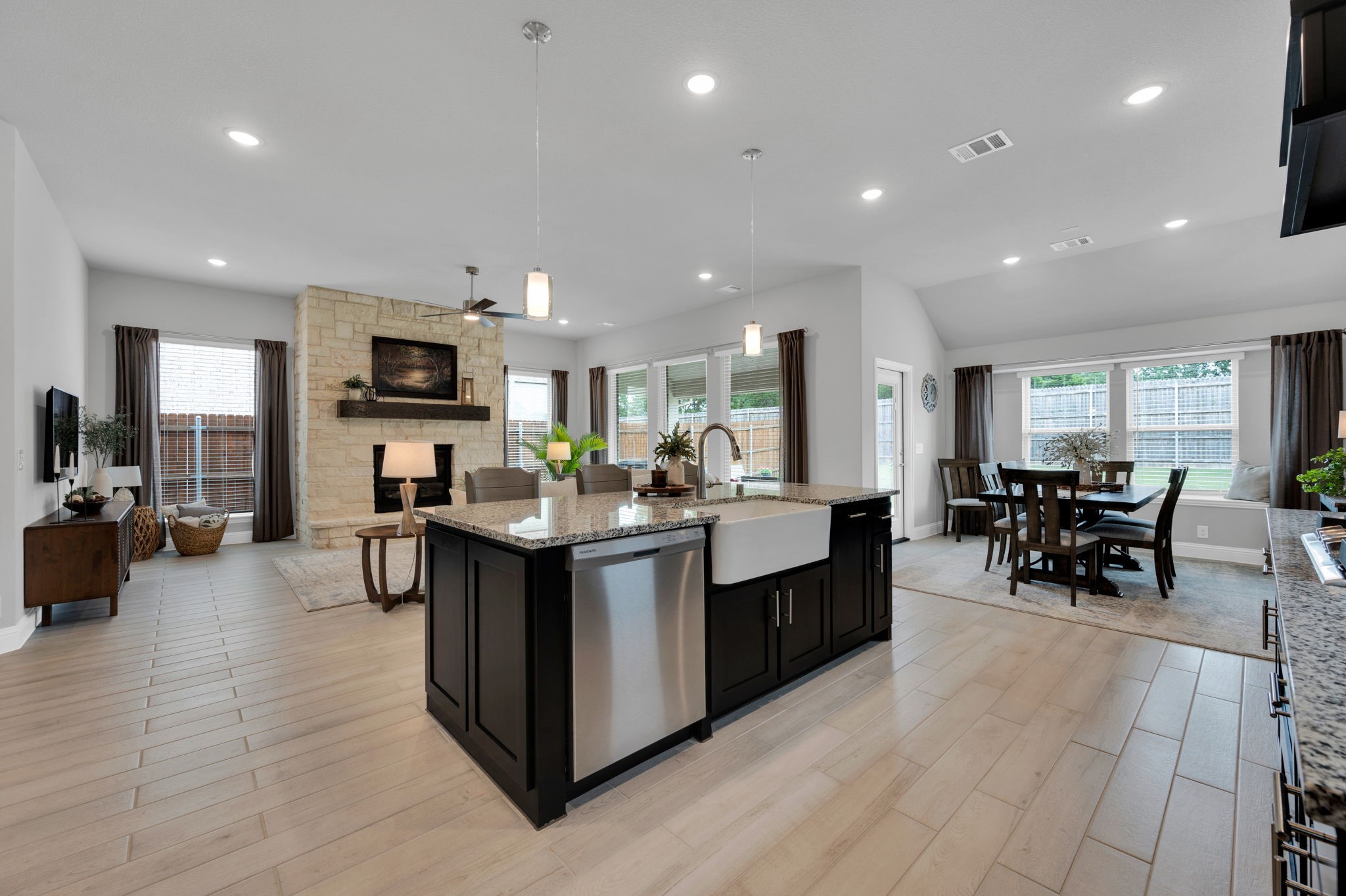 922 Cardinal Drive Midlothian TX 76065