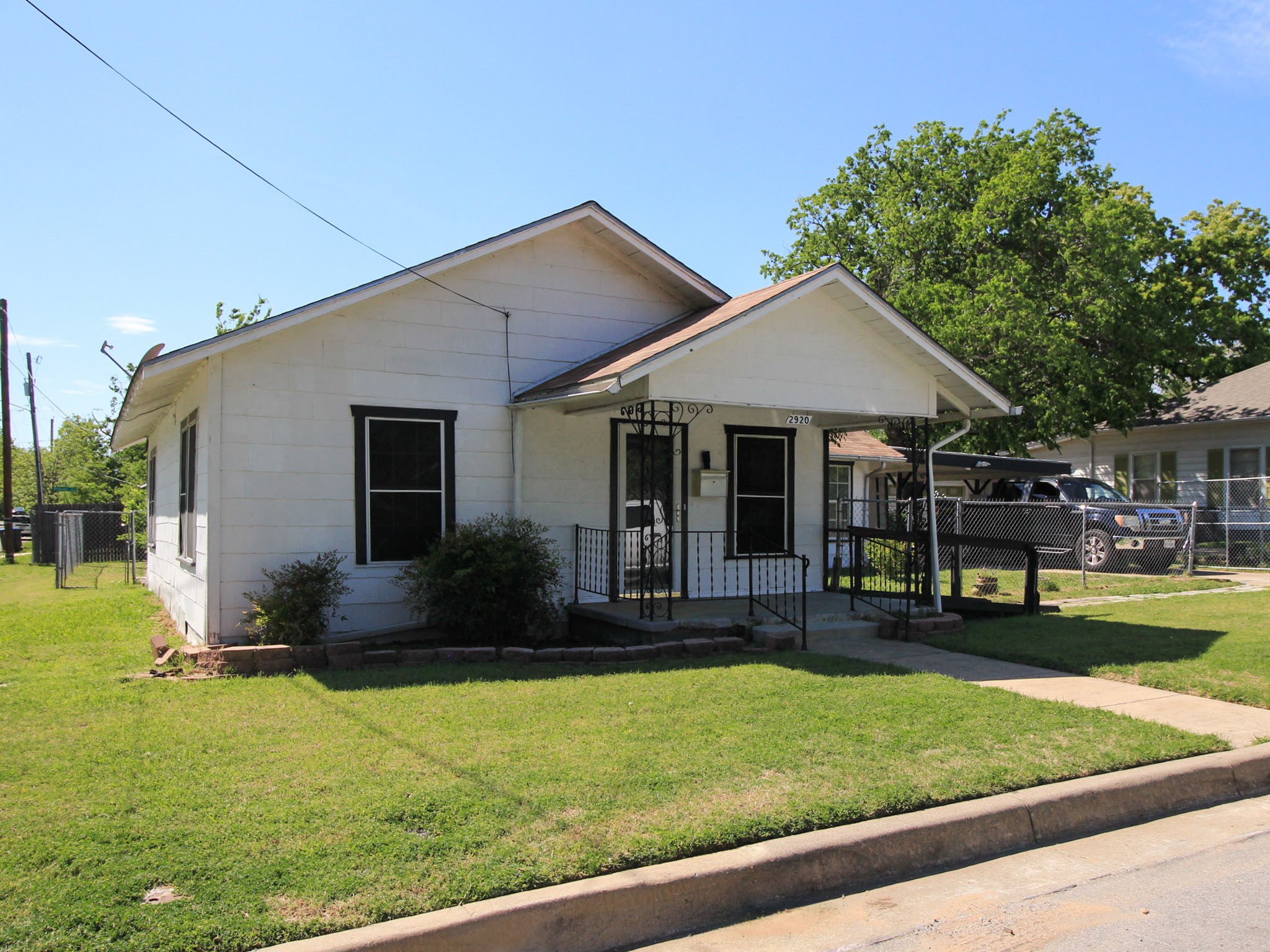2920 Major Street Fort Worth TX 76112