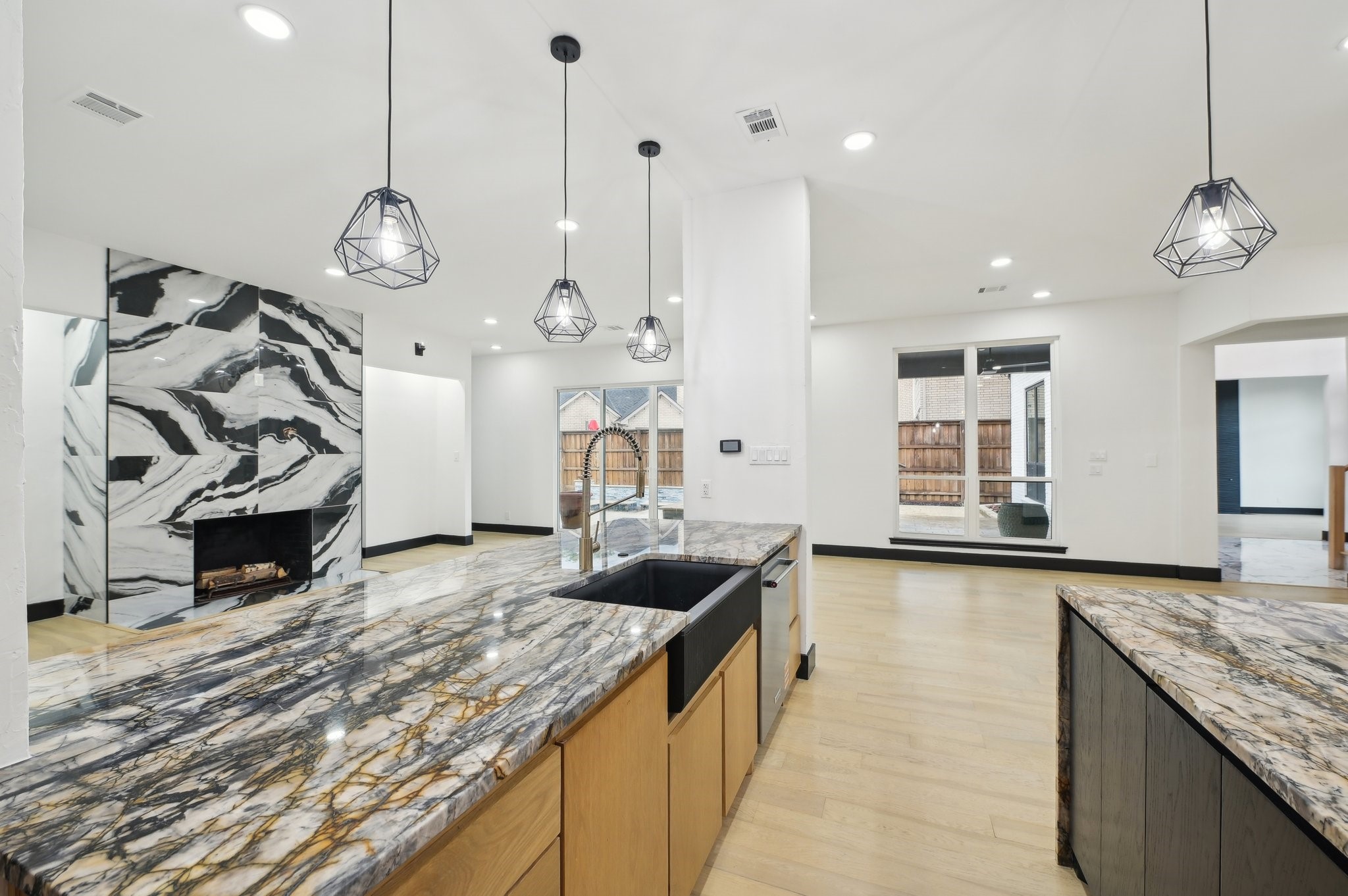 4219 Hollow Oak Drive Dallas TX 75287
