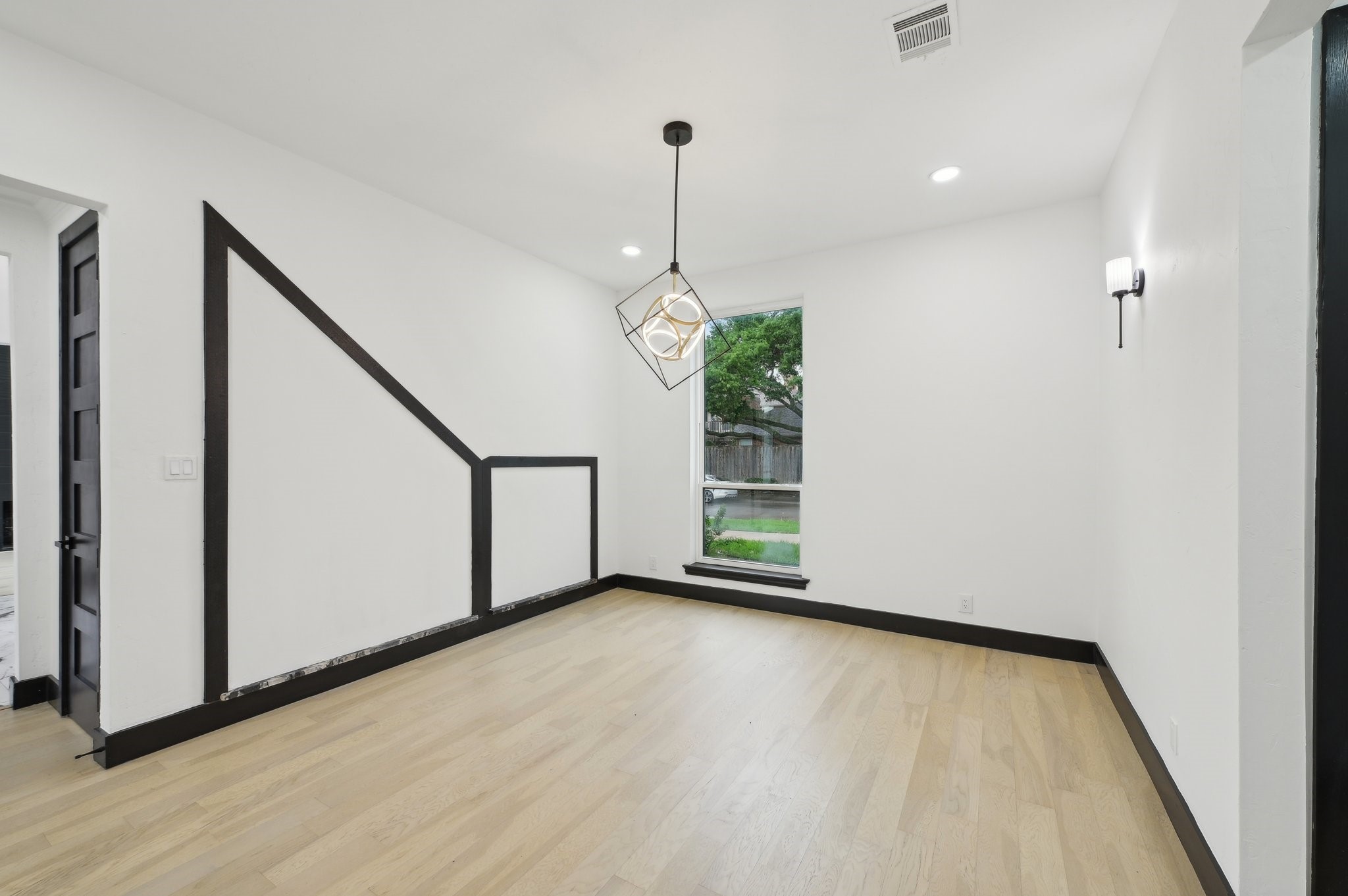 4219 Hollow Oak Drive Dallas TX 75287