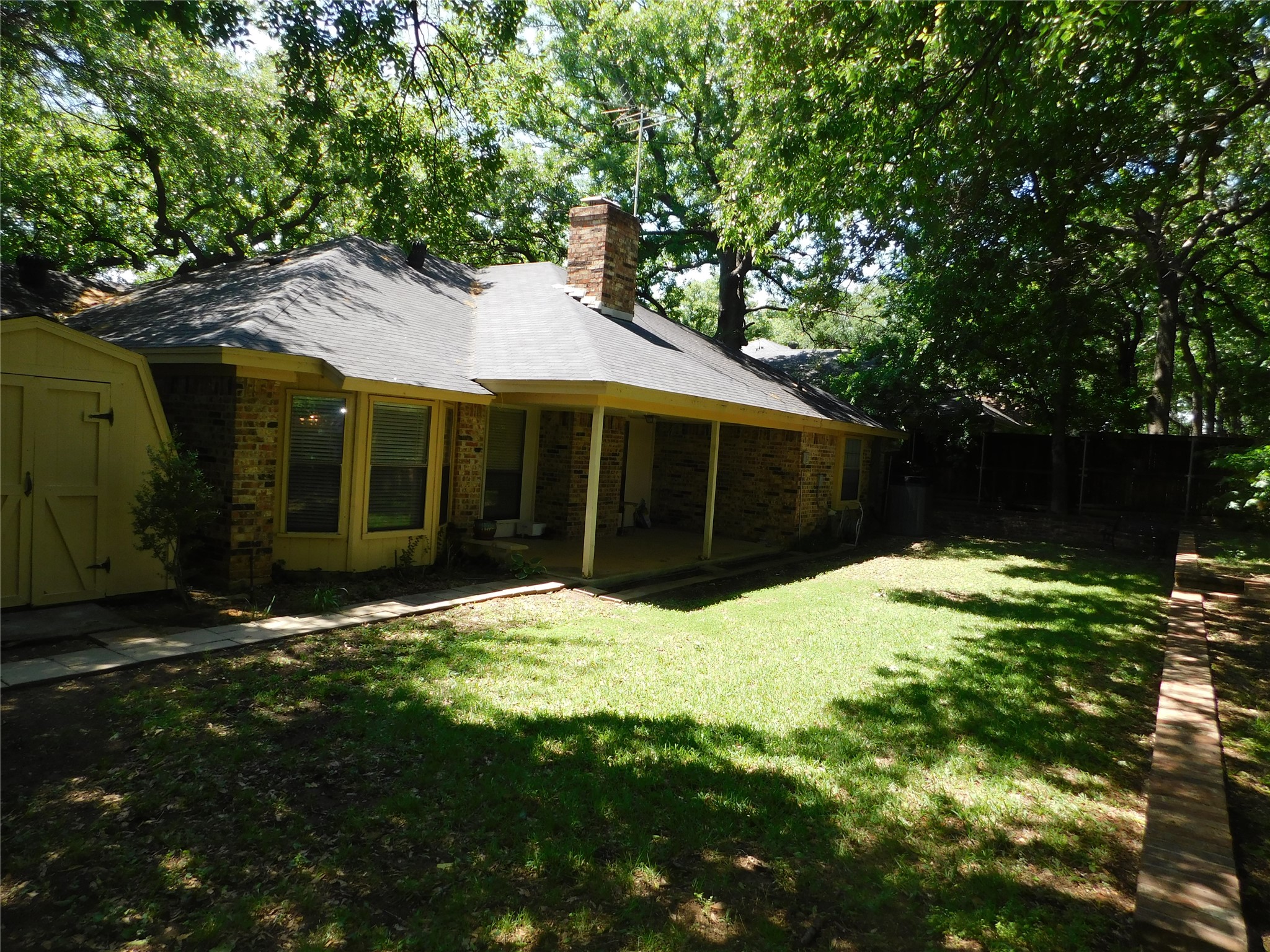6749 Ridgewood Drive North Richland Hills TX 76182
