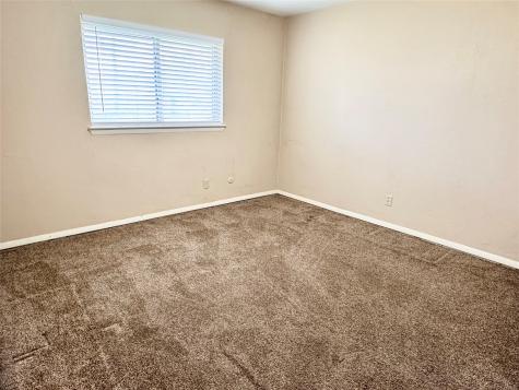 1613 Squire Court Grand Prairie TX 75051