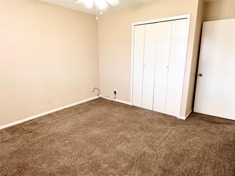 1613 Squire Court Grand Prairie TX 75051