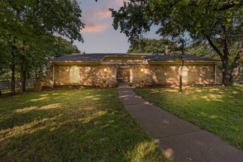 2005 Meadow Drive Crowley TX 76036