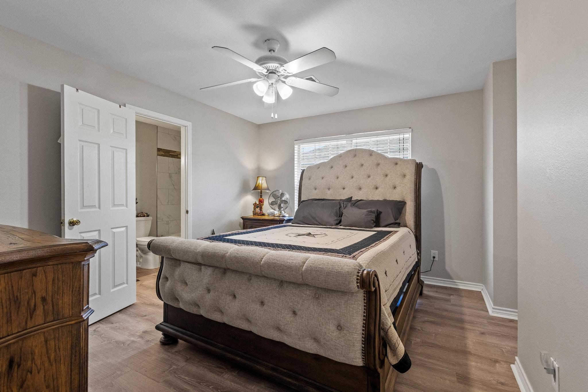 2409 W Walker Street Denison TX 75020