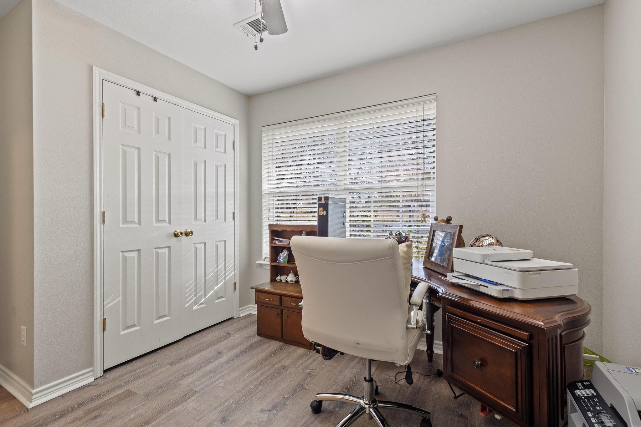 2409 W Walker Street Denison TX 75020