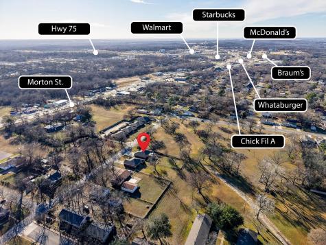 2409 W Walker Street Denison TX 75020