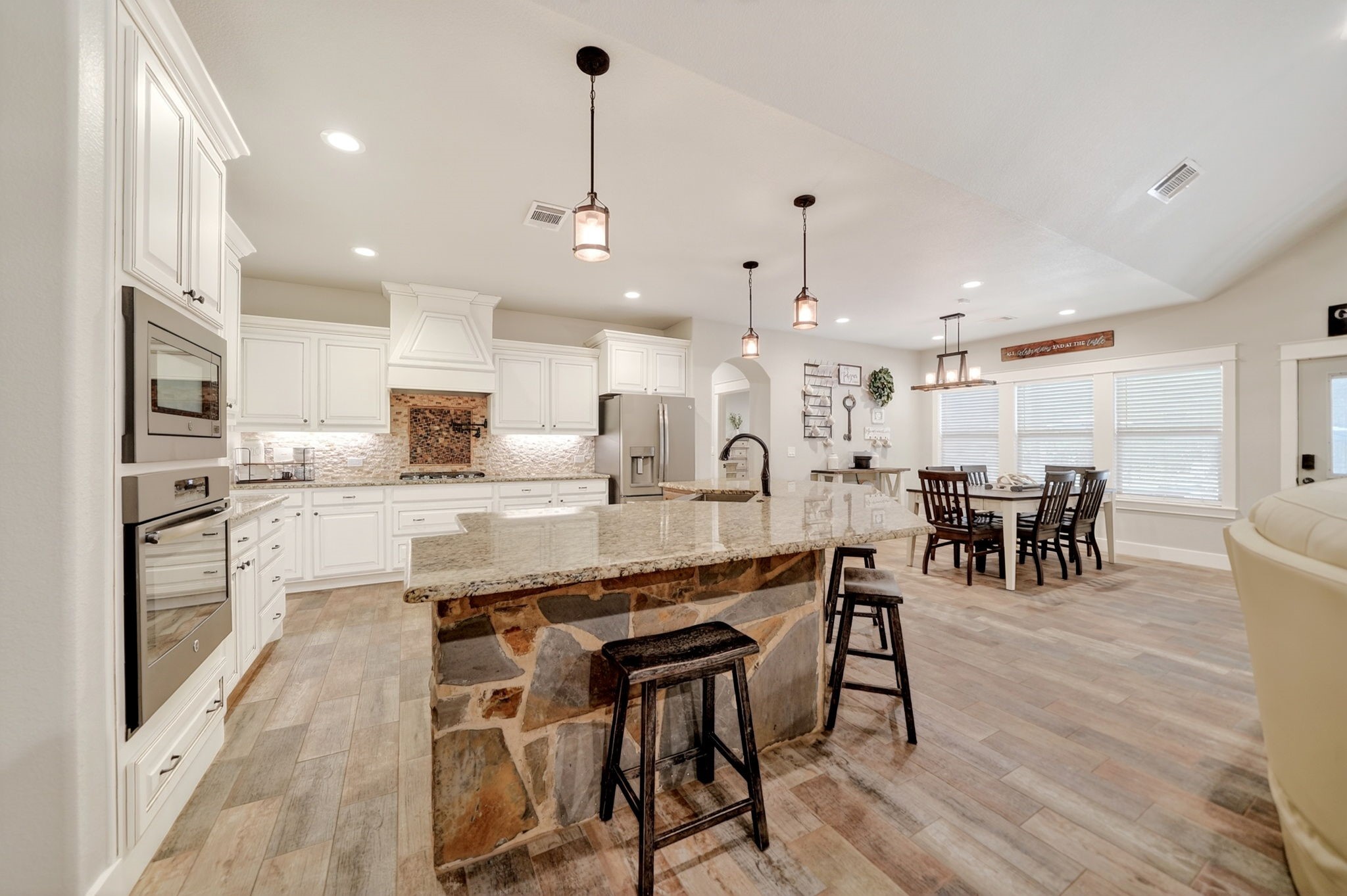 2211 Canyon Lake Road Wills Point TX 75169