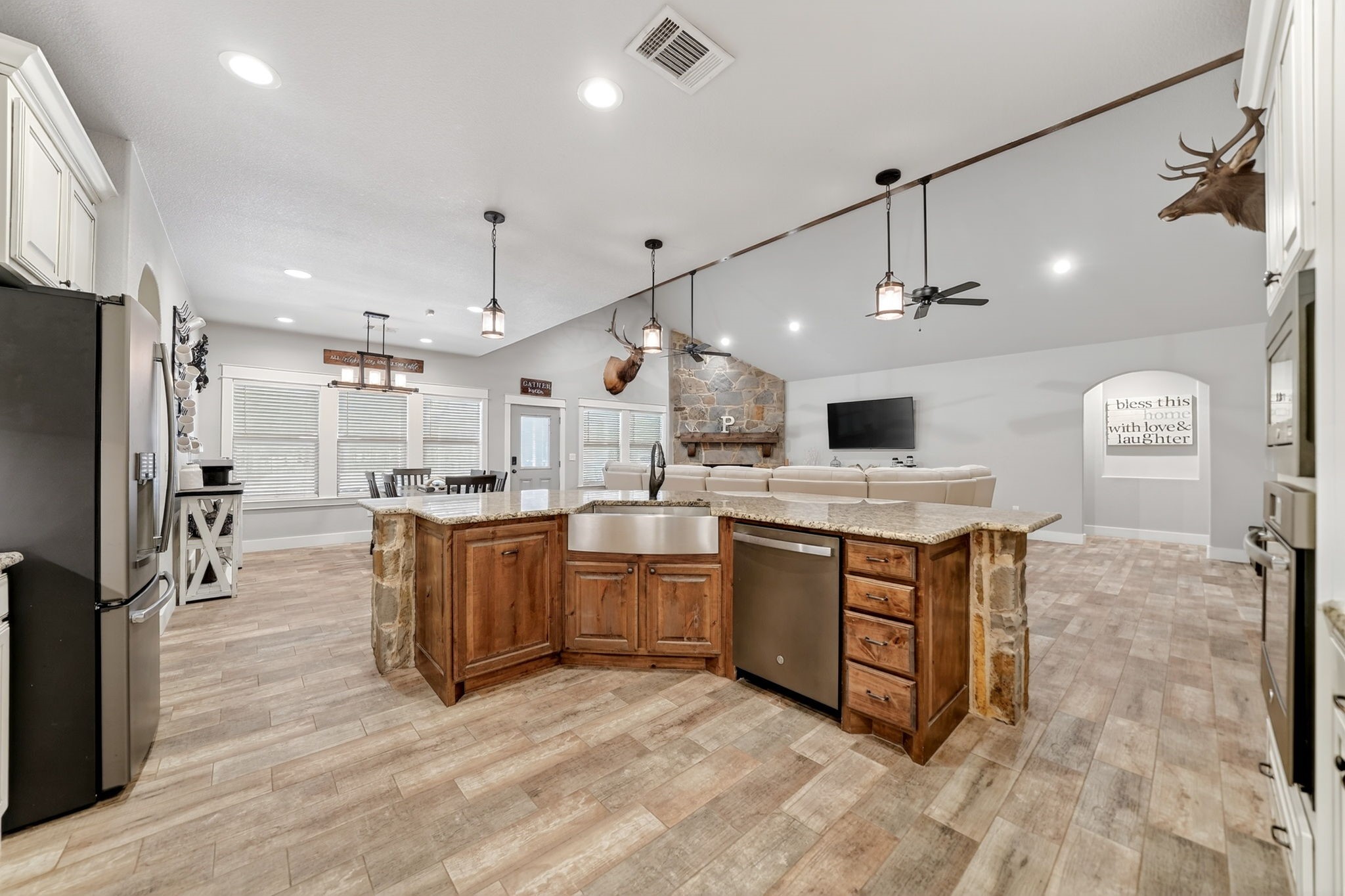 2211 Canyon Lake Road Wills Point TX 75169