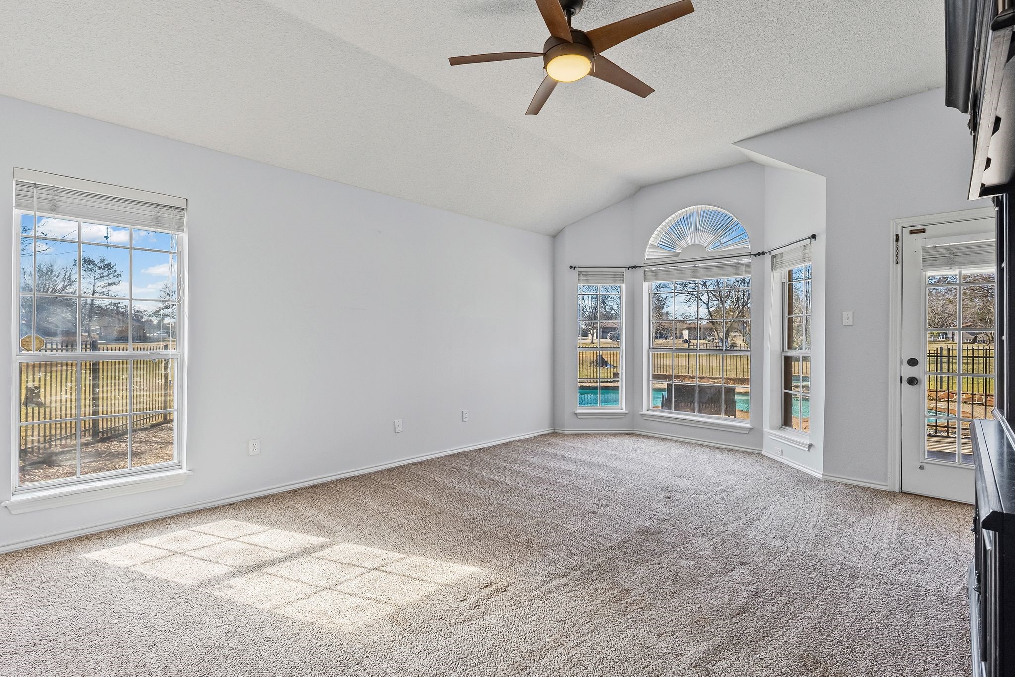 2046 Mckenzie Road Campbell TX 75422