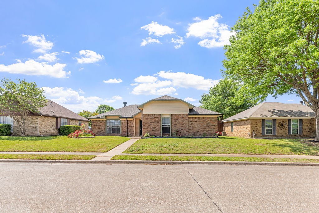 1304 Petunia Drive Allen TX 75002