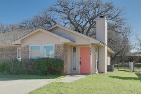 108 Oak Wood Lane Kennedale TX 76060