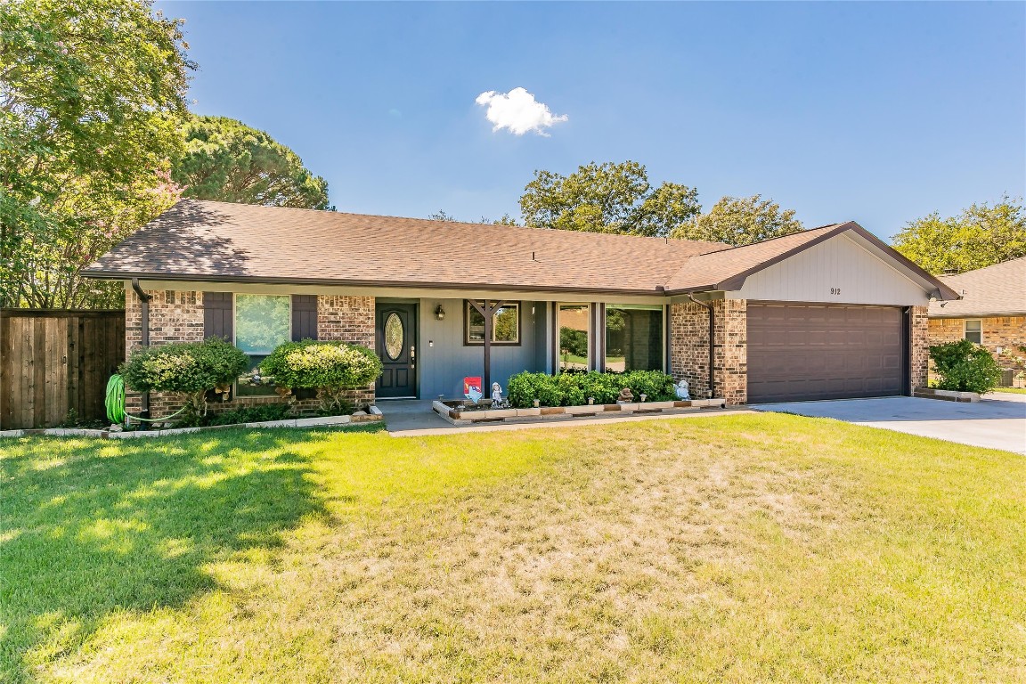 912 Meadowlark Lane Granbury TX 76048