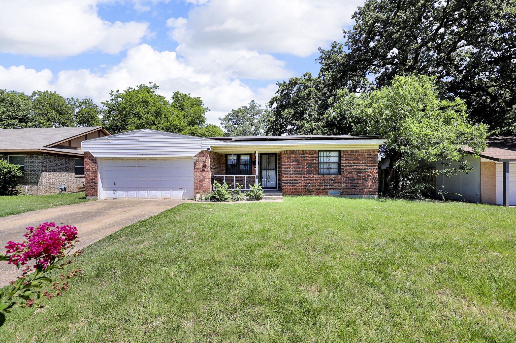 2213 Meadow Lark Irving TX 75060