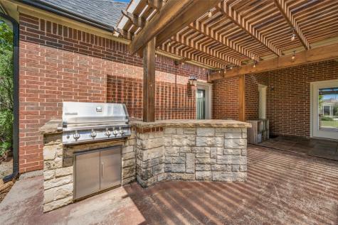 8624 Timber Drive North Richland Hills TX 76182