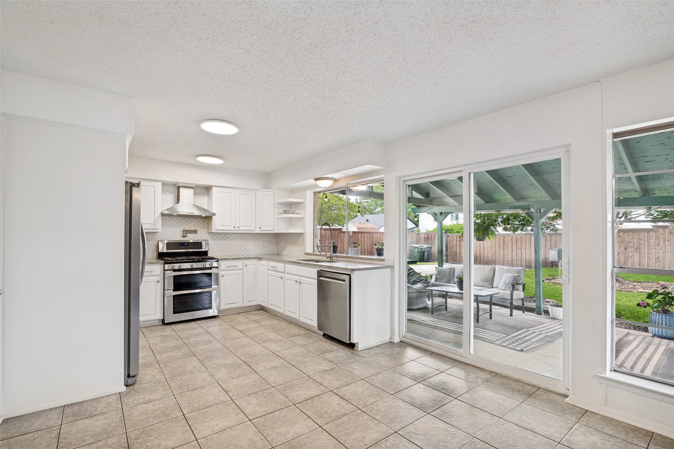 5225 Pensacola Drive Garland TX 75043