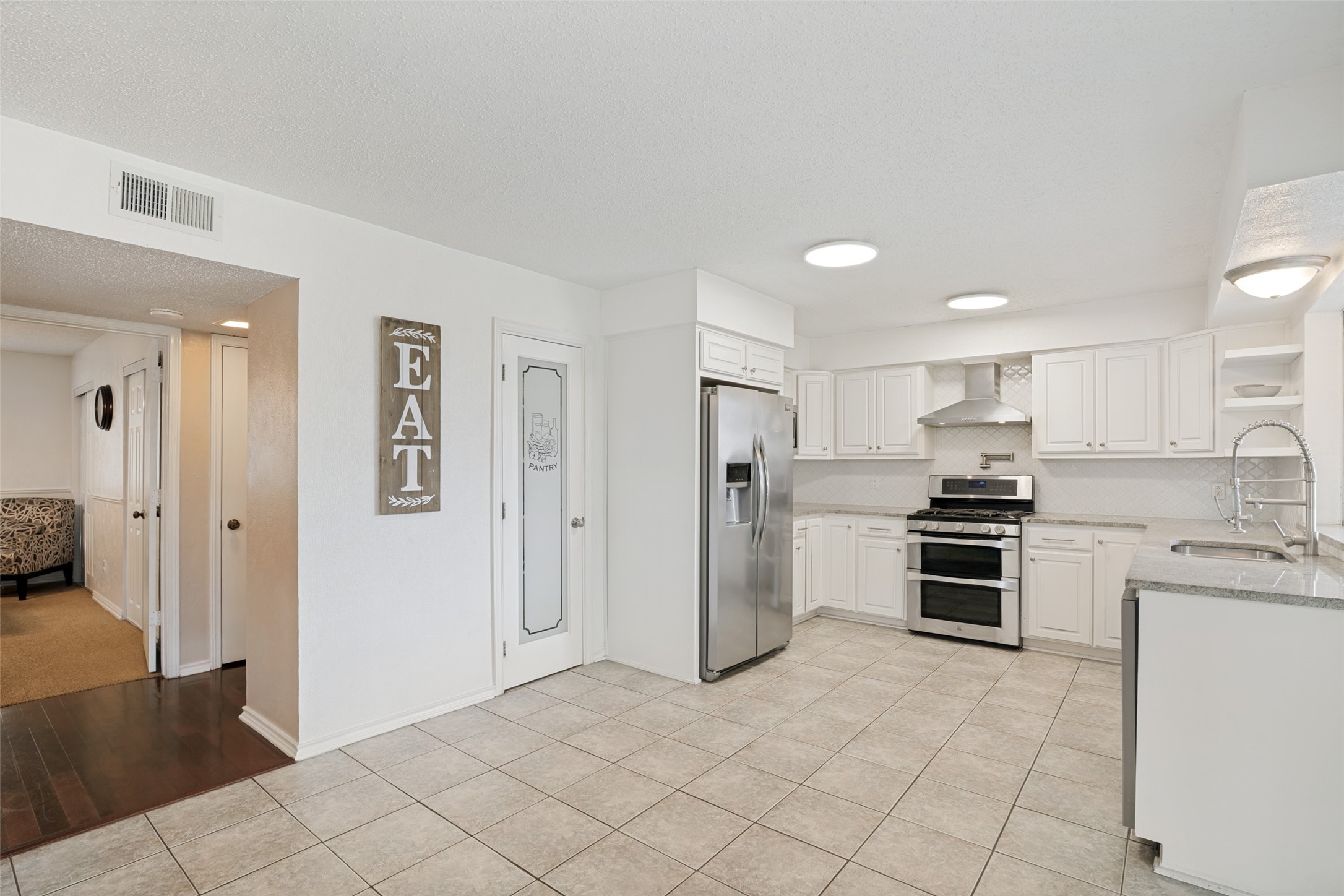 5225 Pensacola Drive Garland TX 75043